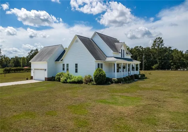 Photo 2 of Sale Pending at 16 Craven Dr, Lumberton, NC 28358 | MLS# 768979 | Listing updated on 2026-10-05