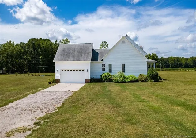 Photo 3 of Sale Pending at 16 Craven Dr, Lumberton, NC 28358 | MLS# 768979 | Listing updated on 2026-10-05