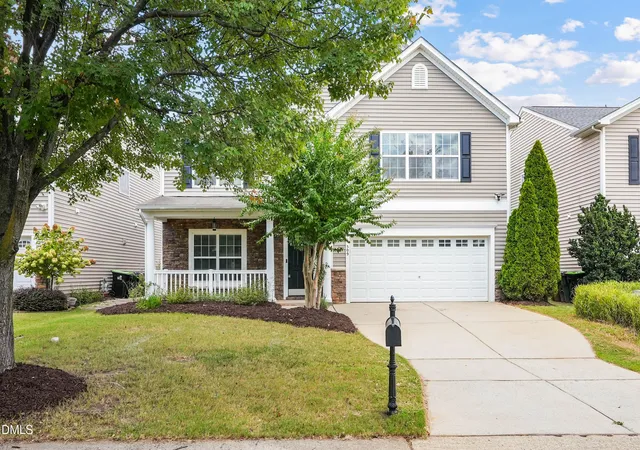 Photo 2 of Single family home for sale at 509 Gooseberry Dr, Holly Springs, NC 27540 | MLS# 10192424 | Listing updated on 2026-09-12