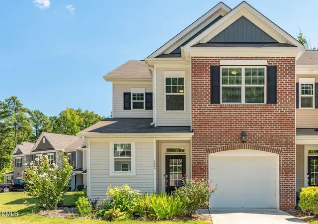 Townhouse for sale at 152 Walking Path Pl, Hillsborough, NC 27278 | MLS# 10192368