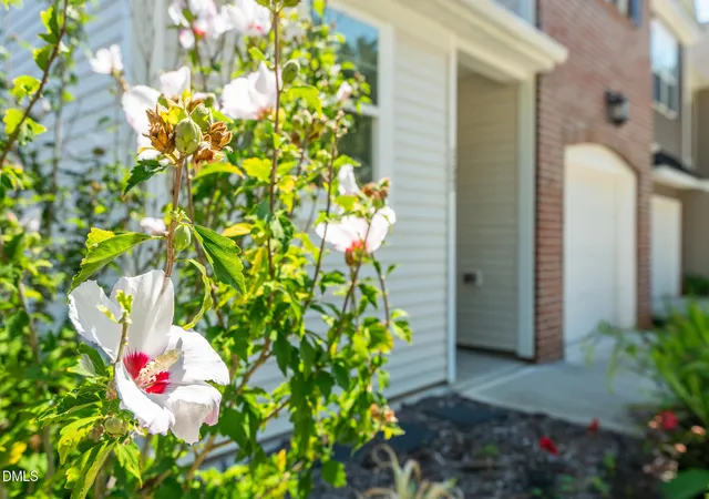 Photo 1 of Townhouse for sale at 152 Walking Path Pl, Hillsborough, NC 27278 | MLS# 10192368 | Listing updated on 2026-09-14