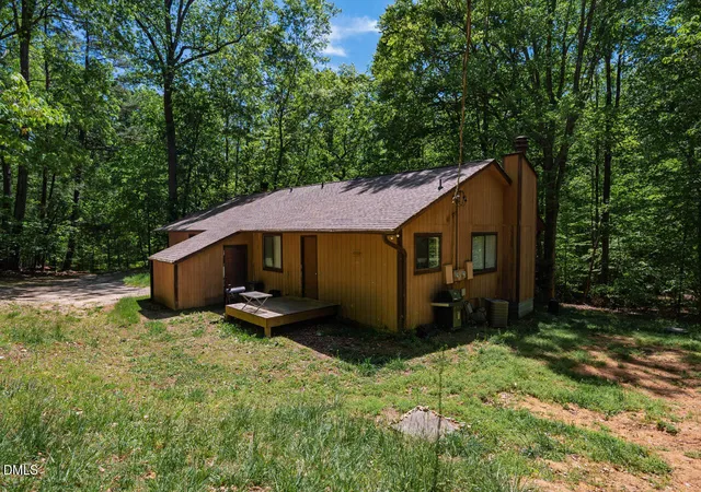Photo 4 of House for sale at 415 Tall Oaks Rd #A & B, Chapel Hill, NC 27516 | MLS# 10192361 | Listing updated on 2026-09-11