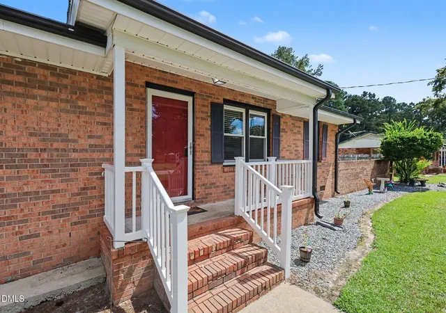 Photo 2 of Sale Pending at 200 Paceville Rd, Selma, NC 27576 | MLS# 10192365 | Listing updated on 2026-10-02