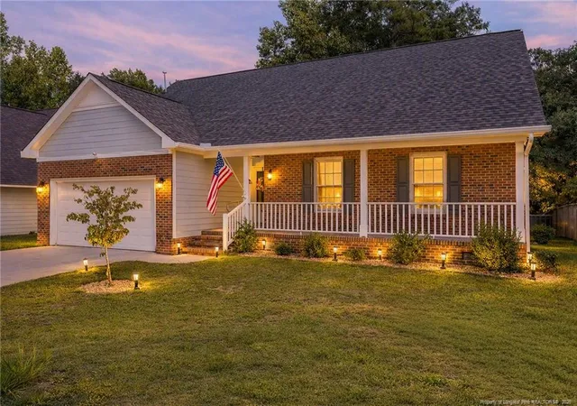 Photo 2 of Sale Pending at 2921 Brookberry Ct, Fayetteville, NC 28306 | MLS# 765562 | Listing updated on 2026-09-15