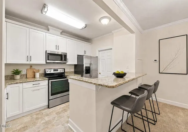Listing Photo 4 - Condo for sale in building located at 100 Northbrook Dr, Raleigh, NC 27609 - Unit #206