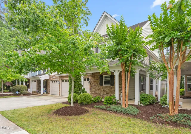 Photo 2 of Townhouse for sale at 2505 Bartlett Cir, Hillsborough, NC 27278 | MLS# 10192379 | Listing updated on 2026-09-13
