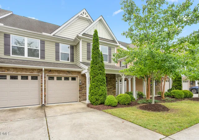 Photo 3 of Townhouse for sale at 2505 Bartlett Cir, Hillsborough, NC 27278 | MLS# 10192379 | Listing updated on 2026-09-13