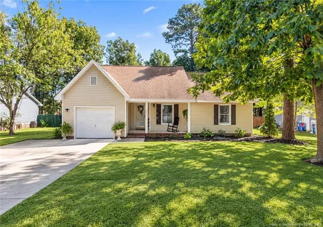 Photo 1 of Single family home for sale at 725 Sunnycrest Dr, Fayetteville, NC 28314 | MLS# 769258 | Listing updated on 2026-10-05