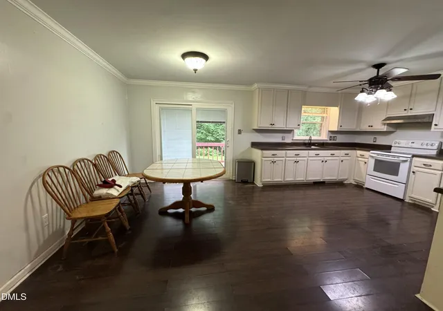 Photo 3 of Single family home for sale at 709 N Fir Ave, Siler City, NC 27344 | MLS# 10192529 | Listing updated on 2026-09-14