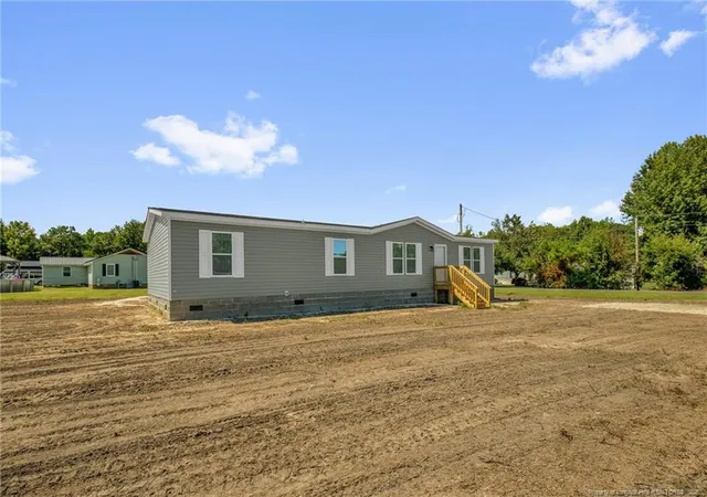 Photo 2 of Manufactured home for sale at 20 Moriah Ln, Whiteville, NC 28472 | MLS# 768425 | Listing updated on 2026-09-12