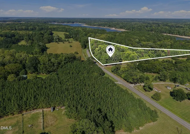 Photo 4 of Sale Pending at 5354 Satterwhite Point Rd, Henderson, NC 27537 | MLS# 10192501 | Listing updated on 2026-09-29