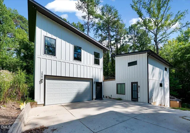Photo 1 of Single family home for sale at 2982 Carolyn Dr, Durham, NC 27703 | MLS# 10192535 | Listing updated on 2026-09-14