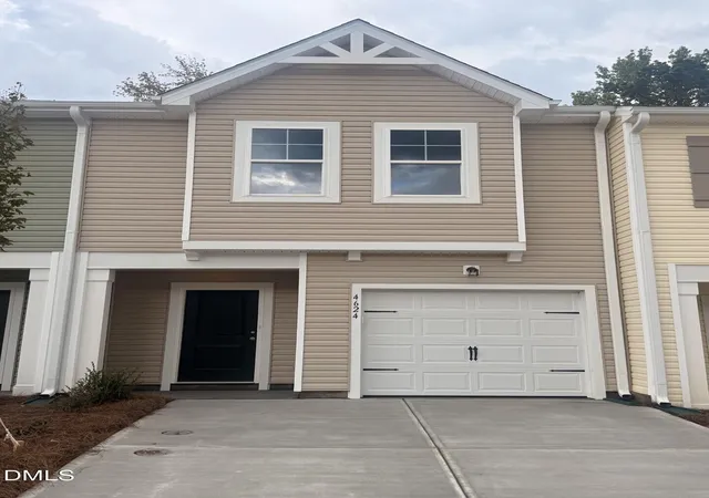 Photo 1 of Townhouse for sale at 4624 Green Drake Dr, Charlotte, NC 28269 | MLS# 10192497 | Listing updated on 2026-09-28
