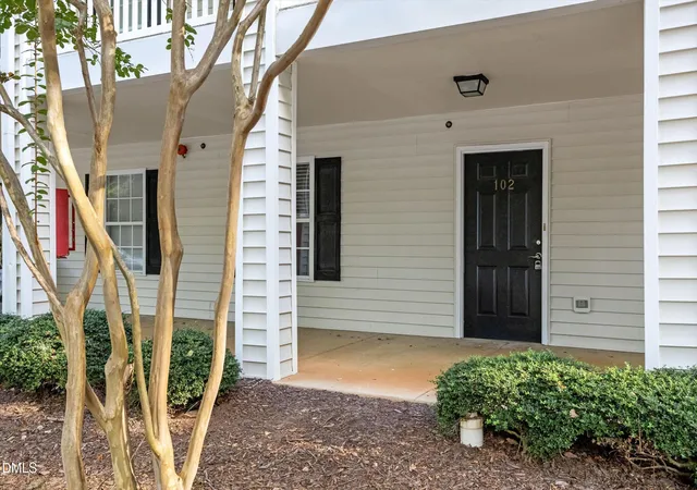 Photo 3 of Condo for sale at 2800 Trailwood Pines Ln #102, Raleigh, NC 27603 | MLS# 10192541 | Listing updated on 2026-09-14