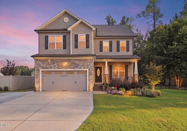 Photo 1 of Single family home for sale at 25 Brushwood Ct, Youngsville, NC 27596 | MLS# 10192764 | Listing updated on 2026-09-20