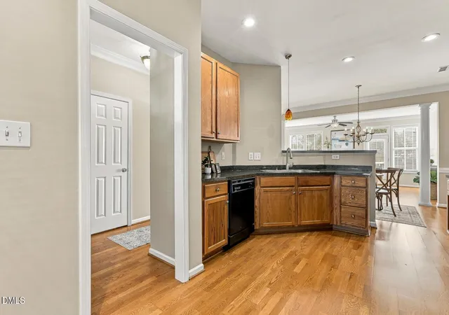 Photo 2 of Sale Pending at 1525 Town Home Dr, Apex, NC 27502 | MLS# 10198474 | Listing updated on 2026-10-29