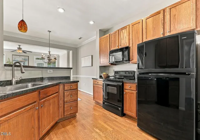 Photo 3 of Sale Pending at 1525 Town Home Dr, Apex, NC 27502 | MLS# 10198474 | Listing updated on 2026-10-29