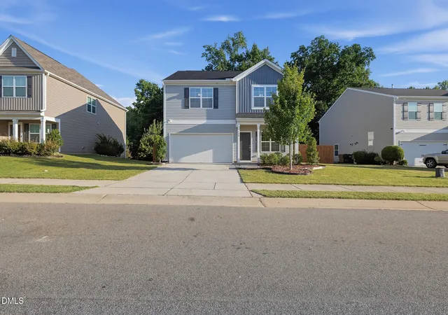 Photo 1 of Single family home for sale at 129 Rolling Crk Cir, Clayton, NC 27520 | MLS# 10192559 | Listing updated on 2026-09-14
