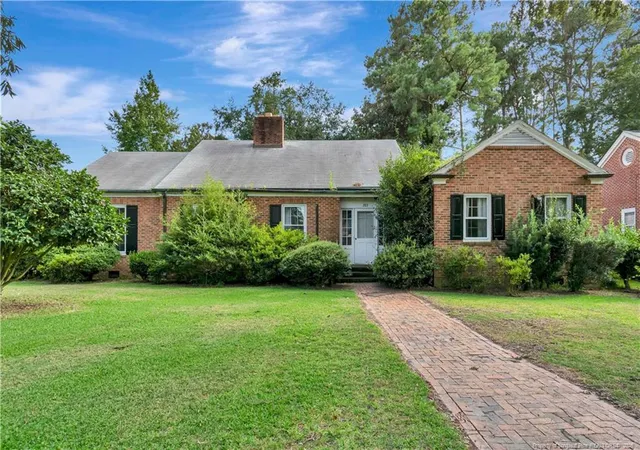 Photo 1 of Single family home for sale at 203 W 26th Street, Lumberton, NC 28358 | MLS# 769298 | Listing updated on 2026-09-30