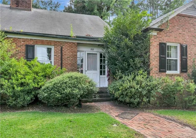 Photo 3 of Single family home for sale at 203 W 26th Street, Lumberton, NC 28358 | MLS# 769298 | Listing updated on 2026-09-30