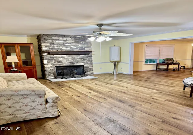 Photo 2 of Sale Pending at 711 E Sunrise Ave, Thomasville, NC 27360 | MLS# 10192608 | Listing updated on 2026-09-25