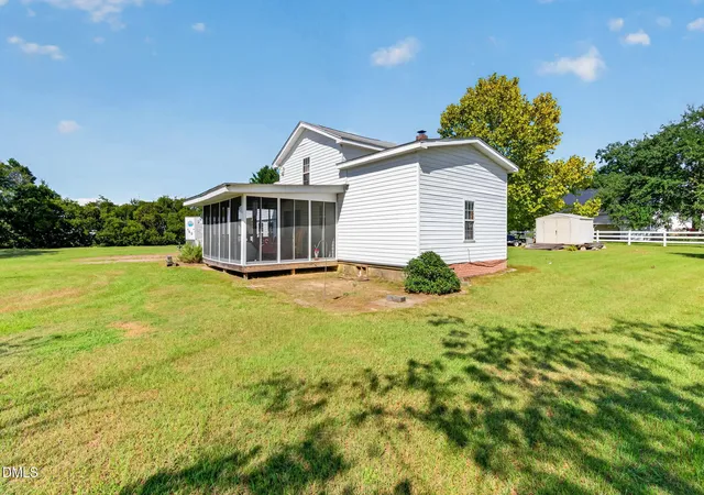 Photo 2 of Single family home for sale at 100 Morrison Dr, Smithfield, NC 27577 | MLS# 10192832 | Listing updated on 2026-09-17