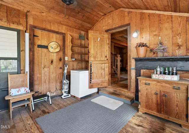 Photo 3 of Single family home for sale at 100 Morrison Dr, Smithfield, NC 27577 | MLS# 10192832 | Listing updated on 2026-09-17