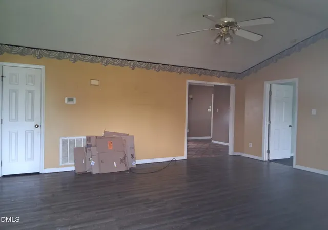Photo 3 of Single family home for sale at 179 Patricia Dr, Smithfield, NC 27577 | MLS# 10192617 | Listing updated on 2026-10-01