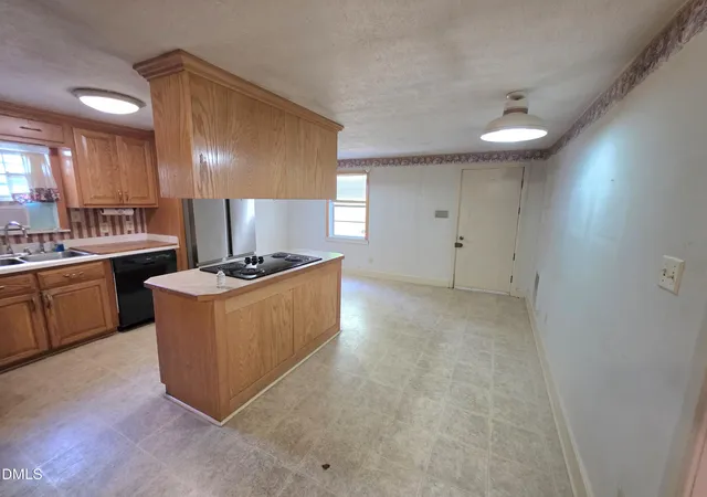 Photo 3 of Single family home for sale at 170 S River, Autryville, NC 28318 | MLS# 10192683 | Listing updated on 2026-09-24