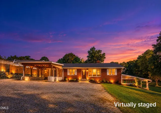 Photo 1 of Single family home for sale at 624 W Gilbreath St, Graham, NC 27253 | MLS# 10192822 | Listing updated on 2026-09-28