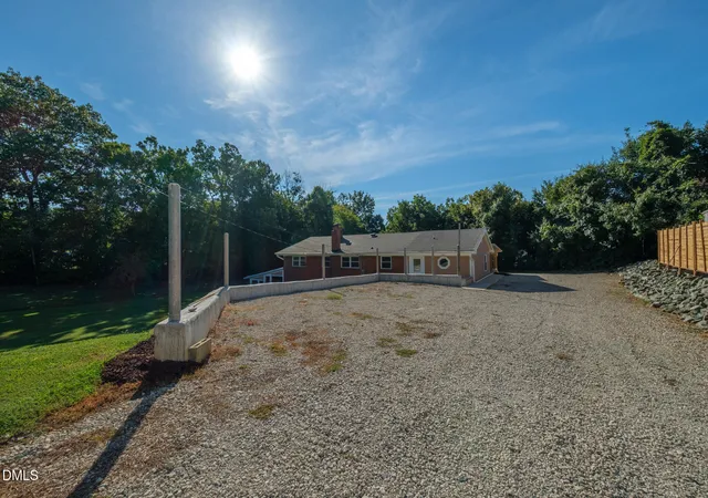 Photo 2 of Single family home for sale at 624 W Gilbreath St, Graham, NC 27253 | MLS# 10192822 | Listing updated on 2026-09-28