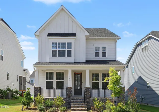 Photo 1 of Single family home for sale at 2904 Heirloom Way, Apex, NC 27502 | MLS# 10192657 | Listing updated on 2026-10-05