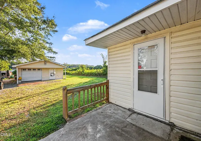 Photo 37 of Single family home for sale at 306 W Main St, Pine Level, NC 27568 | MLS# 10193057 | Listing updated on 2026-09-16