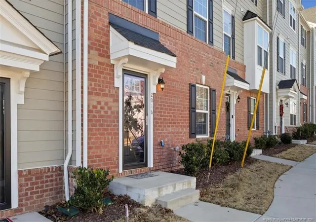 Photo 1 of Single family home for sale at 2016 Tupelo Grv Ln, Gastonia, NC 28054 | MLS# 769271 | Listing updated on 2026-09-14
