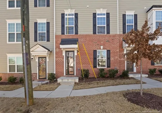 Photo 3 of Single family home for sale at 2016 Tupelo Grv Ln, Gastonia, NC 28054 | MLS# 769271 | Listing updated on 2026-09-14