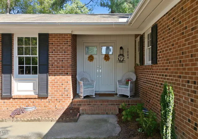 Photo 3 of Single family home for sale at 1004 Edgebrook Dr, Garner, NC 27529 | MLS# 10192697 | Listing updated on 2026-10-07