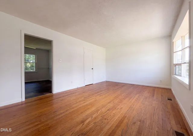 Photo 3 of Single family home for sale at 2806 E Cramer Dr, Fayetteville, NC 28306 | MLS# 10192673 | Listing updated on 2026-09-24
