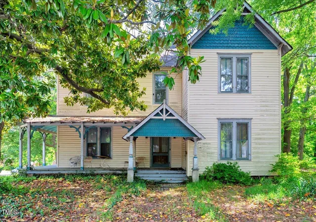 Photo 1 of Single family home for sale at 903 Nicholas St, Henderson, NC 27536 | MLS# 10192986 | Listing updated on 2026-09-16