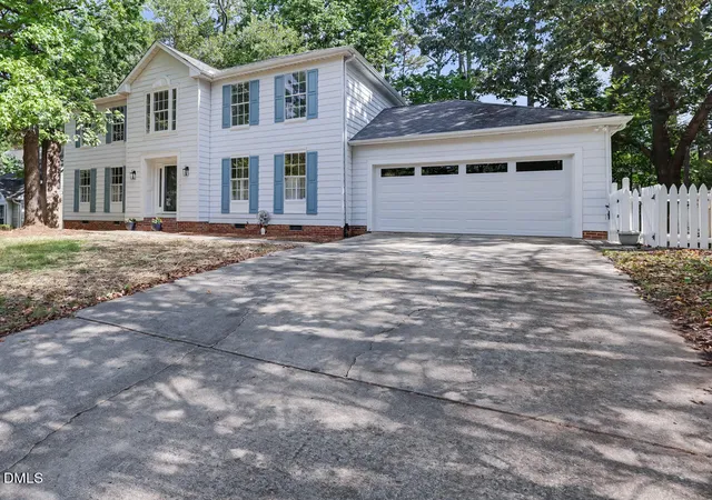 Photo 2 of Single family home for sale at 106 Foscoe Ln, Cary, NC 27513 | MLS# 10193474 | Listing updated on 2026-09-30