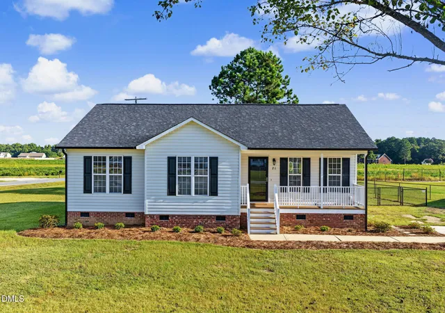 Single family home for sale at 21 Beasley Ests Dr, Benson, NC 27504 | MLS# 10193727