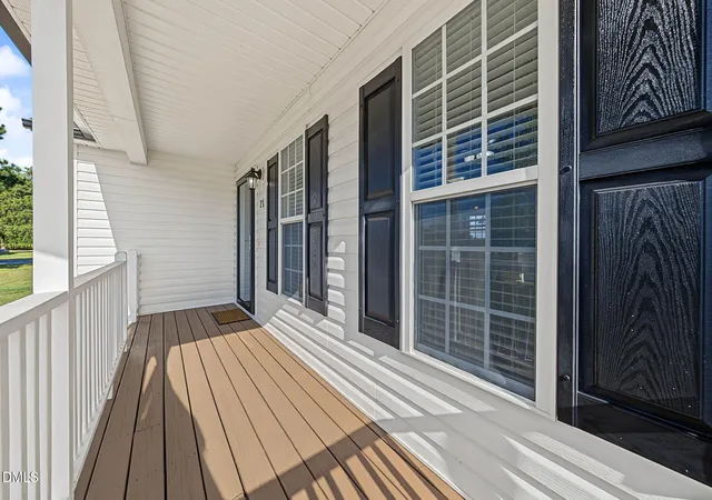 Photo 3 of Single family home for sale at 21 Beasley Ests Dr, Benson, NC 27504 | MLS# 10193727 | Listing updated on 2026-09-24