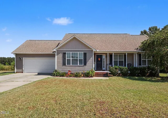 Photo 1 of Sale Pending at 25 Lawrence Ct, Smithfield, NC 27577 | MLS# 10192961 | Listing updated on 2026-09-30