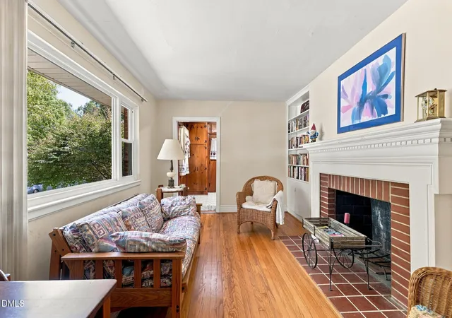 Photo 3 of Single family home for sale at 505 Paris St, Graham, NC 27253 | MLS# 10193411 | Listing updated on 2026-10-05