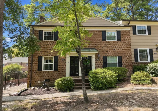 Photo 1 of Sale Pending at 3731 Yorktown Pl, Raleigh, NC 27609 | MLS# 10194106 | Listing updated on 2026-09-30