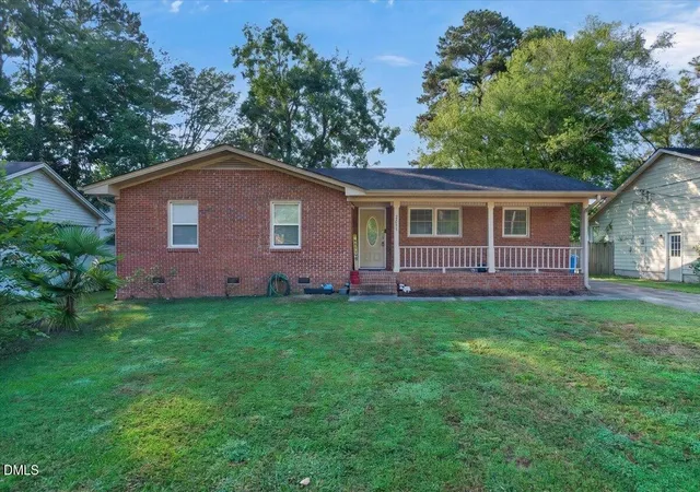 Photo 1 of Single family home for sale at 2611 Nw Nottingham Rd, Wilson, NC 27896 | MLS# 10194330 | Listing updated on 2026-10-23