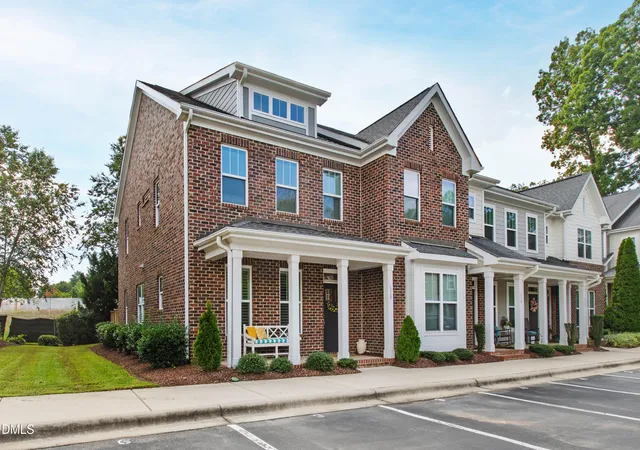 Photo 1 of Townhouse for sale at 528 Ledbetter Ct, Raleigh, NC 27608 | MLS# 10193122 | Listing updated on 2026-09-21