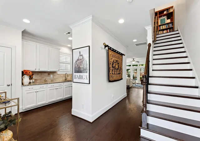 Photo 4 of Townhouse for sale at 528 Ledbetter Ct, Raleigh, NC 27608 | MLS# 10193122 | Listing updated on 2026-09-21