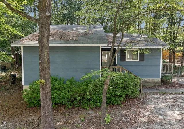 Photo 4 of Single family home for sale at 7408 Ray Rd, Raleigh, NC 27613 | MLS# 10194495 | Listing updated on 2026-09-24