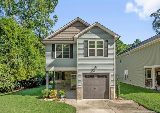 Photo 1 of Single family home for sale at 916 W Rowan St, Fayetteville, NC 28301 | MLS# 769339 | Listing updated on 2026-09-15