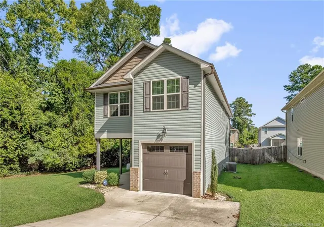 Photo 2 of Single family home for sale at 916 W Rowan St, Fayetteville, NC 28301 | MLS# 769339 | Listing updated on 2026-09-15